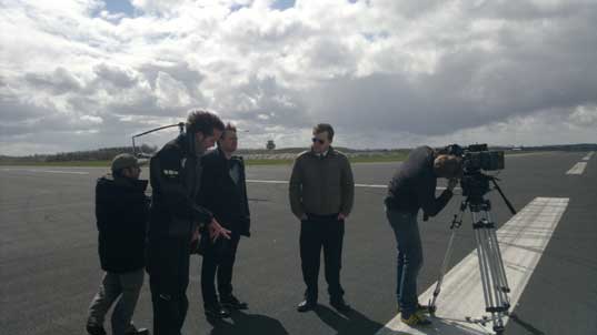 Overleg met filmcrew